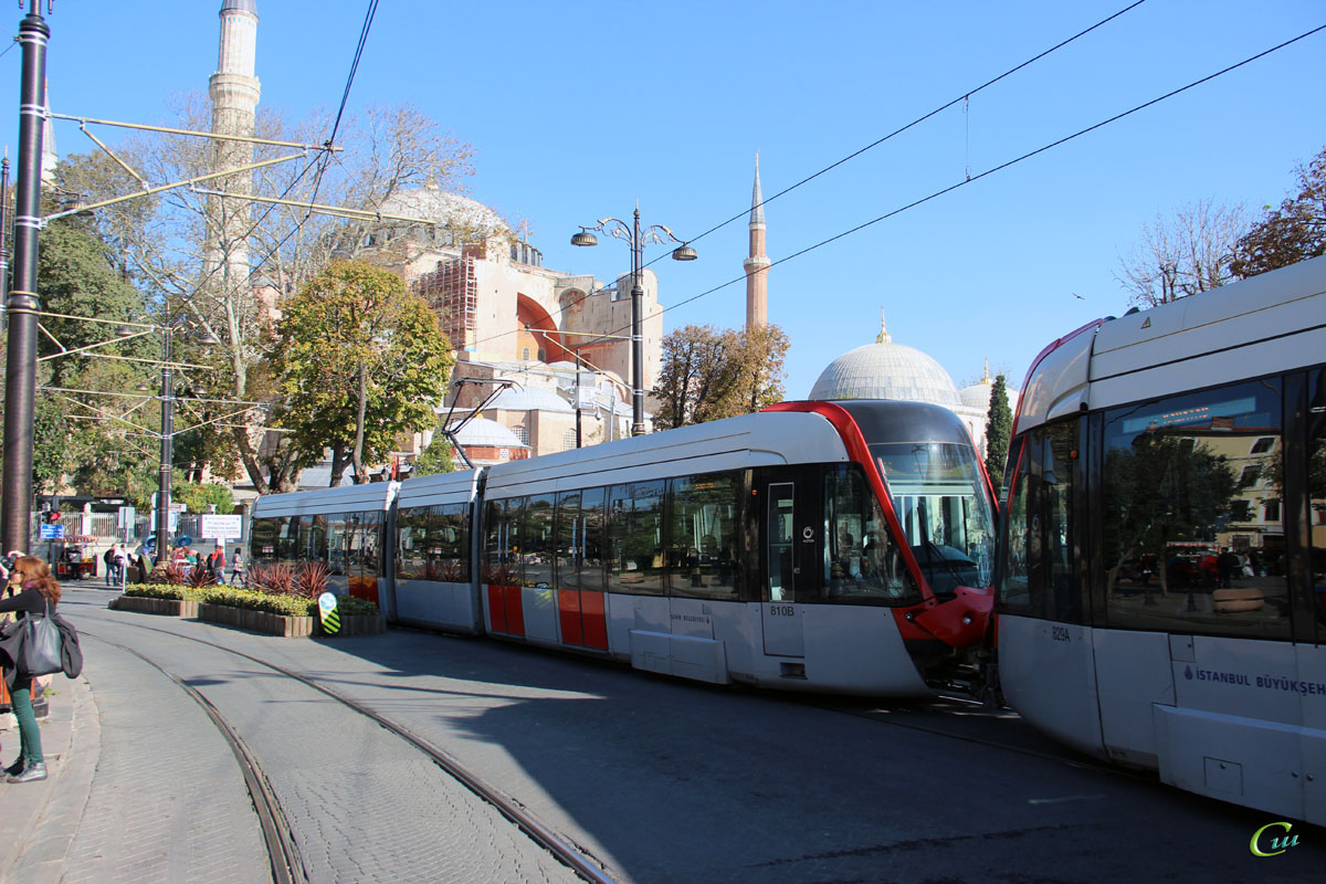 Стамбул. Alstom Citadis 301 №810, Alstom Citadis 301 №829
