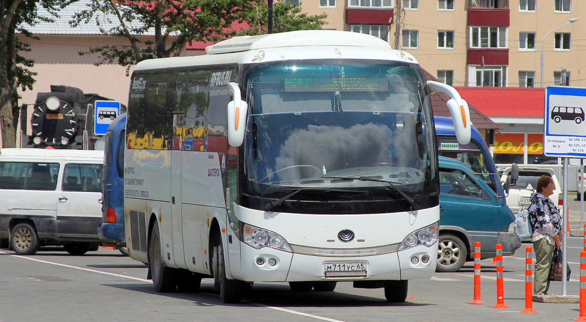 Южно-Сахалинск. Yutong ZK6938HB9 м711ус