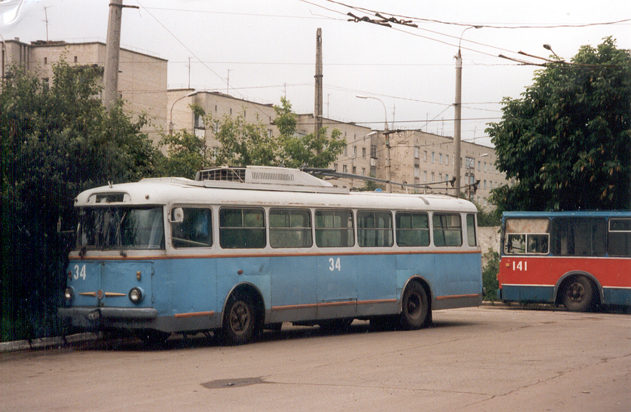 Луцк. Škoda 9Tr19 №34, ЗиУ-682В00 №141