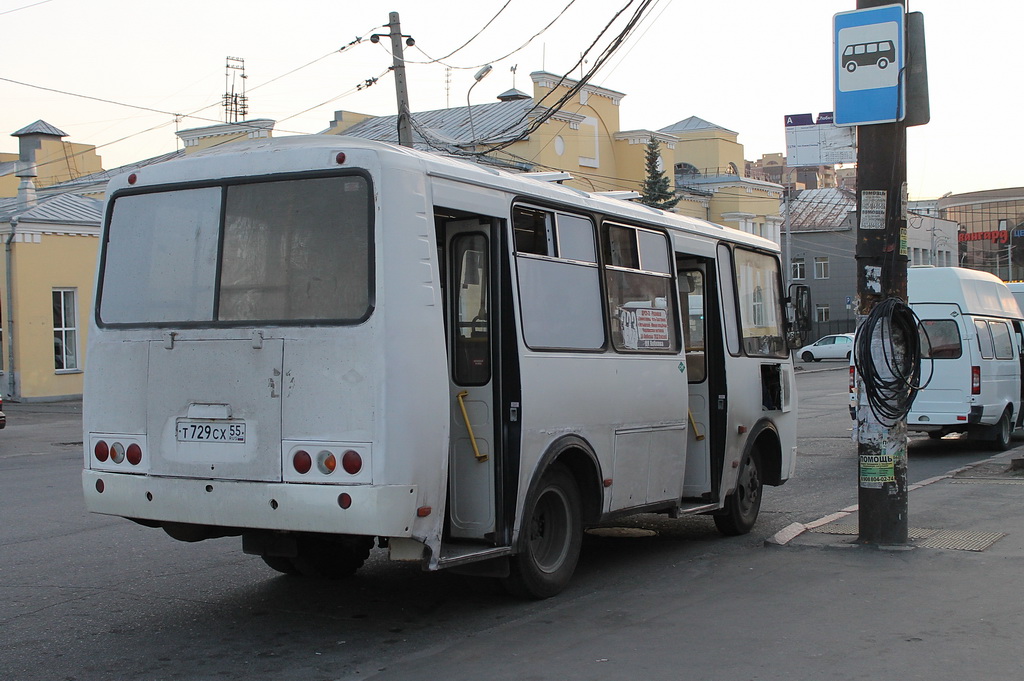 Твой автобус омск. ПАЗ 32054 накладка фары. Автобус ПАЗ. Пазик автобус. ПАЗ маршрутка.