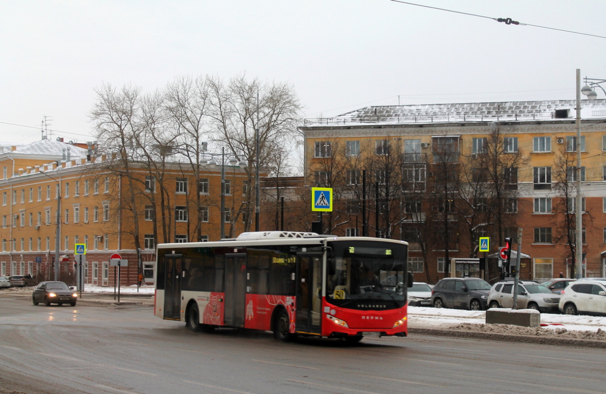 Пермь. Volgabus-5270.02 м688ру
