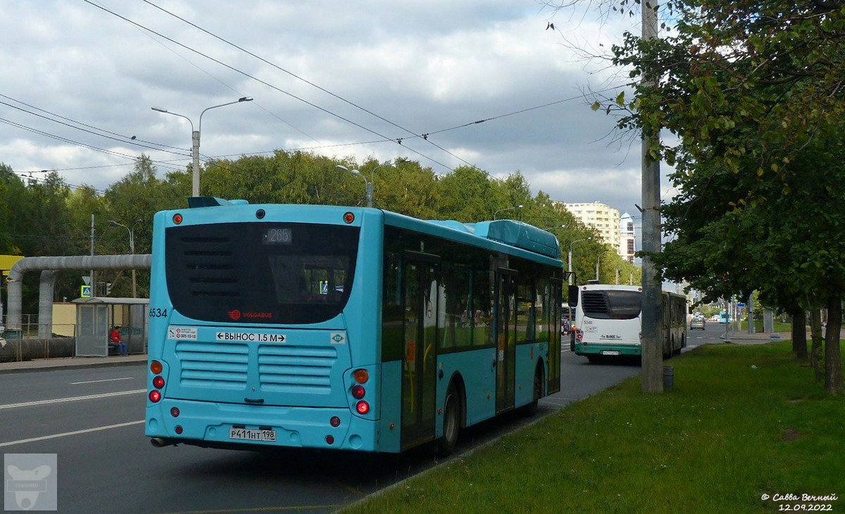 Санкт-Петербург. Volgabus-5270.G4 (CNG) р411нт