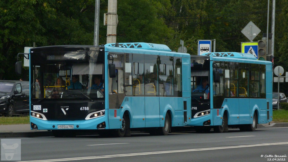 Санкт-Петербург. Volgabus-4298.G4 (LNG) р935ое, Volgabus-4298.G4 (LNG) р578нх