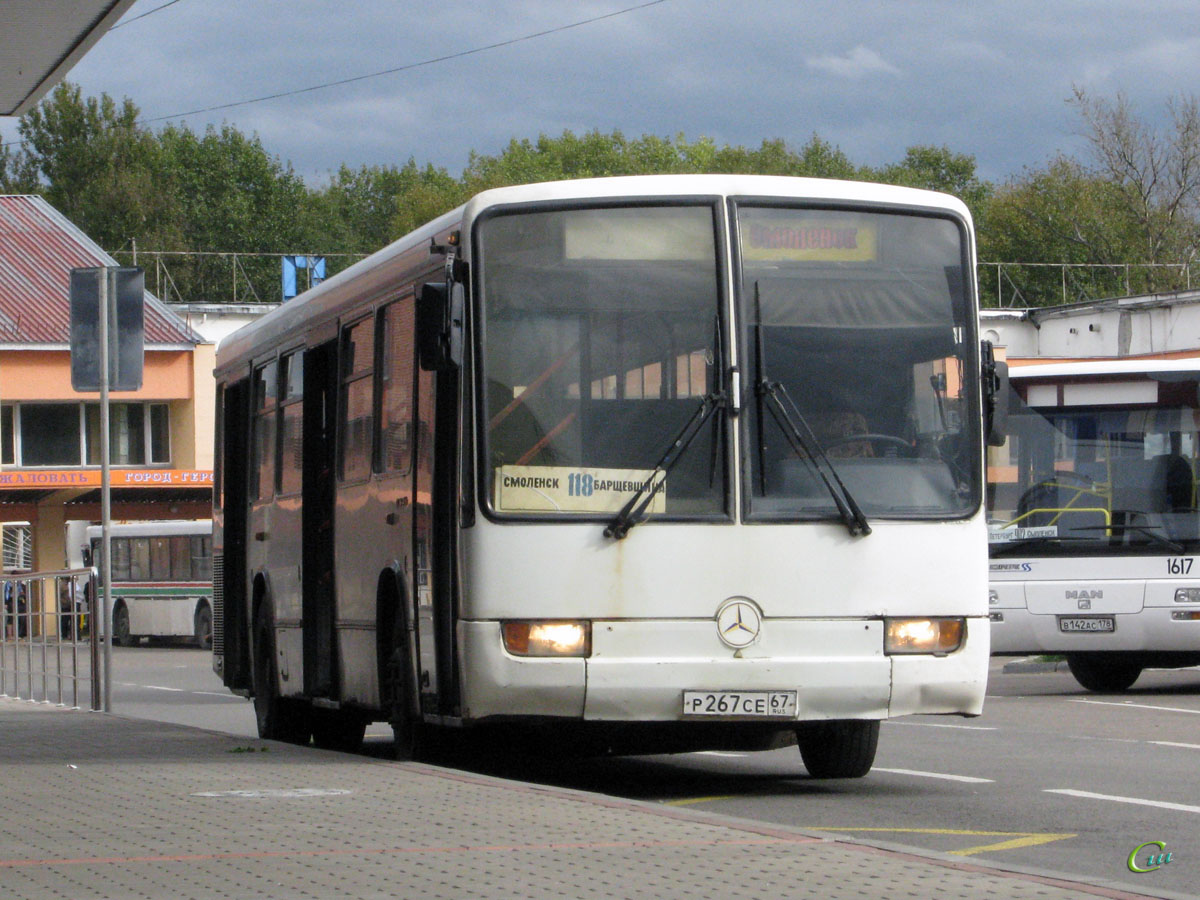 Смоленск. Mercedes-Benz O345 р267се