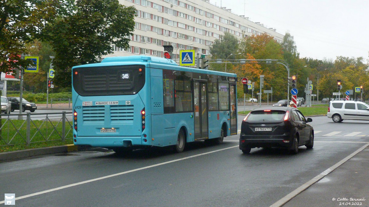 Санкт-Петербург. Volgabus-4298.G4 (LNG) р208ту