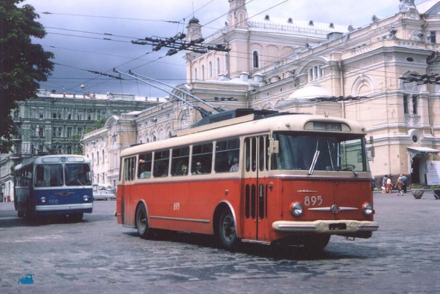 Киев. Škoda 9Tr12 №895, ЗиУ-5Г №950