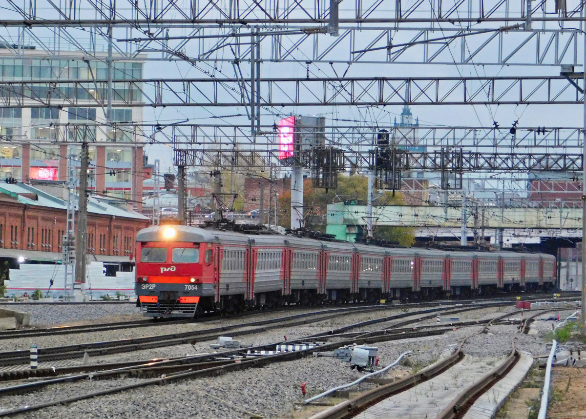 Москва. ЭР2Р-7054