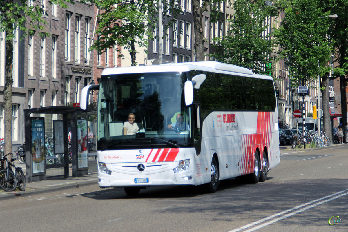 Амстердам. Mercedes-Benz Tourismo FV 021BL