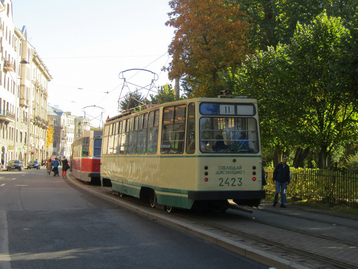 Санкт-Петербург. ЛМ-68М №2423