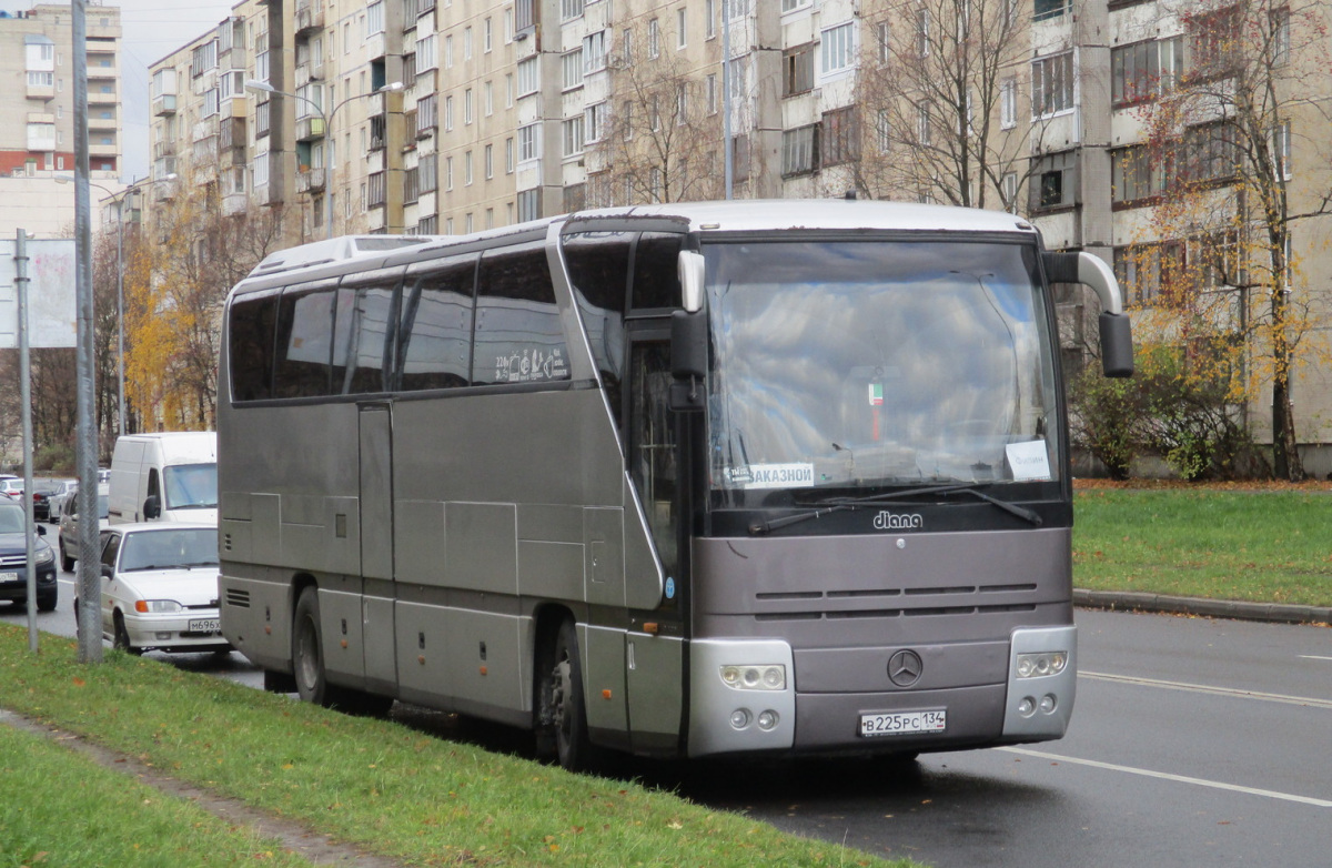 Санкт-Петербург. Mercedes-Benz O403SHD в225рс