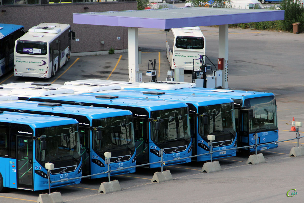 Хельсинки. Irisbus Crossway LE 12.8M BNZ-274, Irisbus Crossway LE 12.8M CHL-510, Irisbus Crossway LE 12.8M CHP-982, Volvo 8900BLE FKN-368, Volvo 8900BLE FKN-369, Volvo 8900BLE FKN-370, Volvo 8900BLE FKN-371