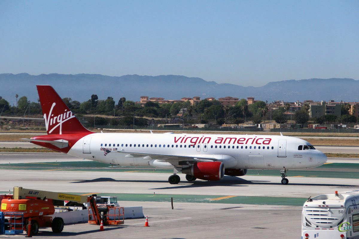 Лос-Анджелес. Самолет Airbus A320 (N839VA) авиакомпании Virgin America