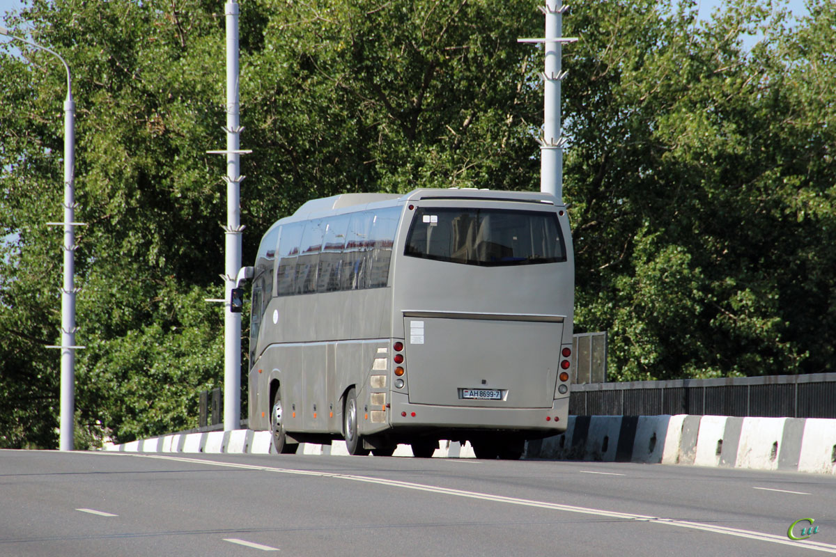 Минск. МАЗ-251 AH8699-7