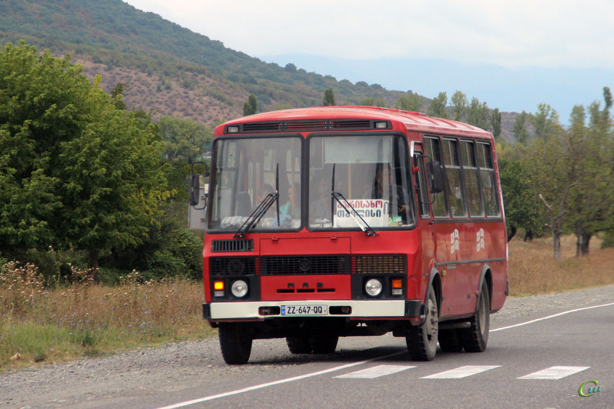 Тбилиси. ПАЗ-3205 ZZ-647-QQ