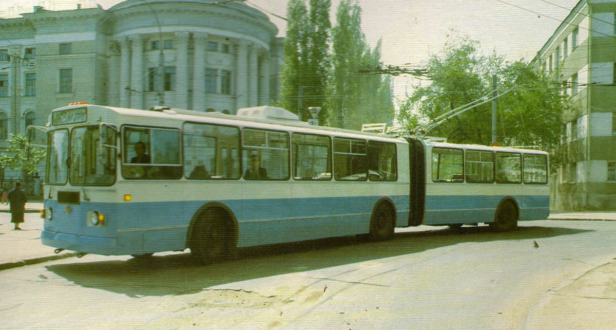 Саратов. Испытания троллейбуса ЗиУ-10 в Саратове