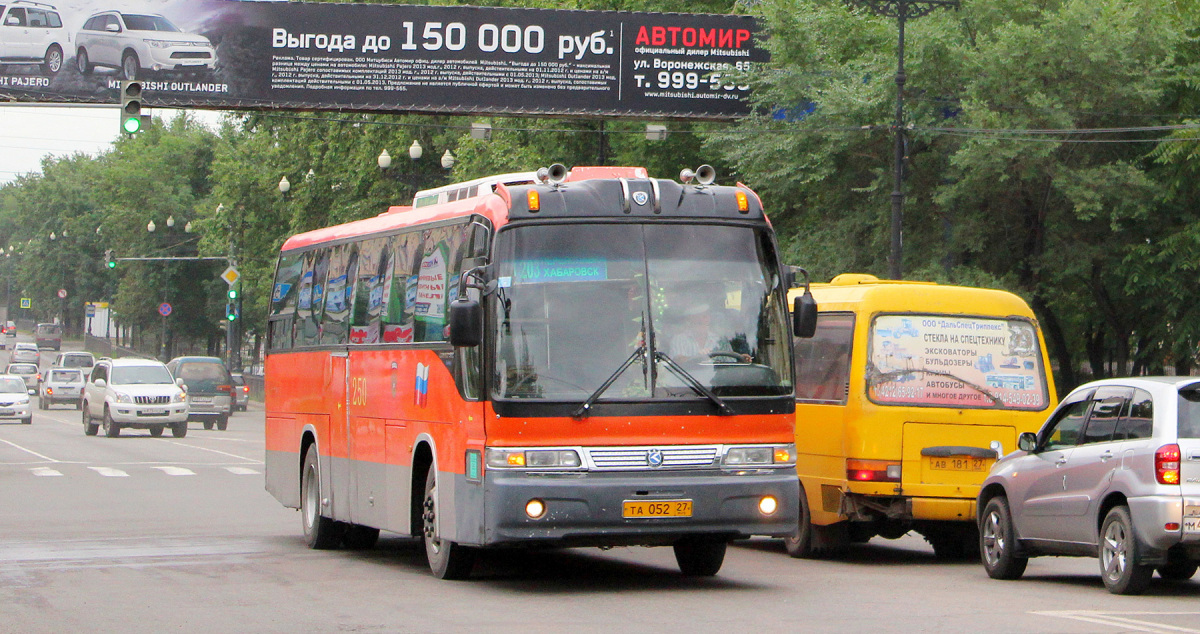 Хабаровск. Kia Granbird та052, Hyundai Chorus ав181
