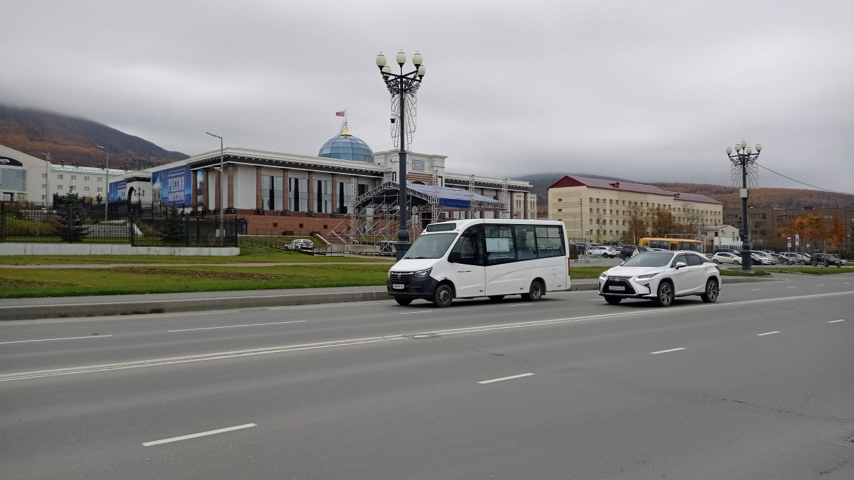 Южно-Сахалинск. ГАЗ-A68R52 ГАЗель City н880мт
