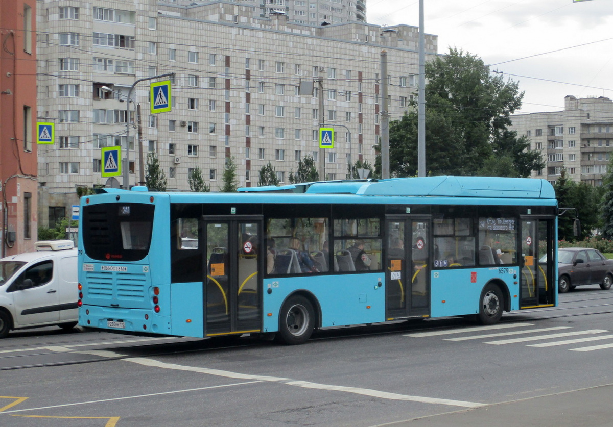 Санкт-Петербург. Volgabus-5270.G4 (CNG) р230нк