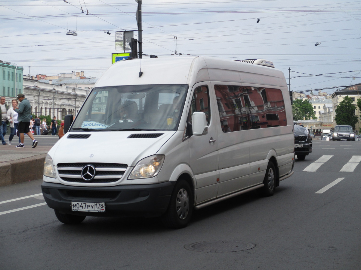 Санкт-Петербург. Mercedes-Benz Sprinter 315CDI м047ру