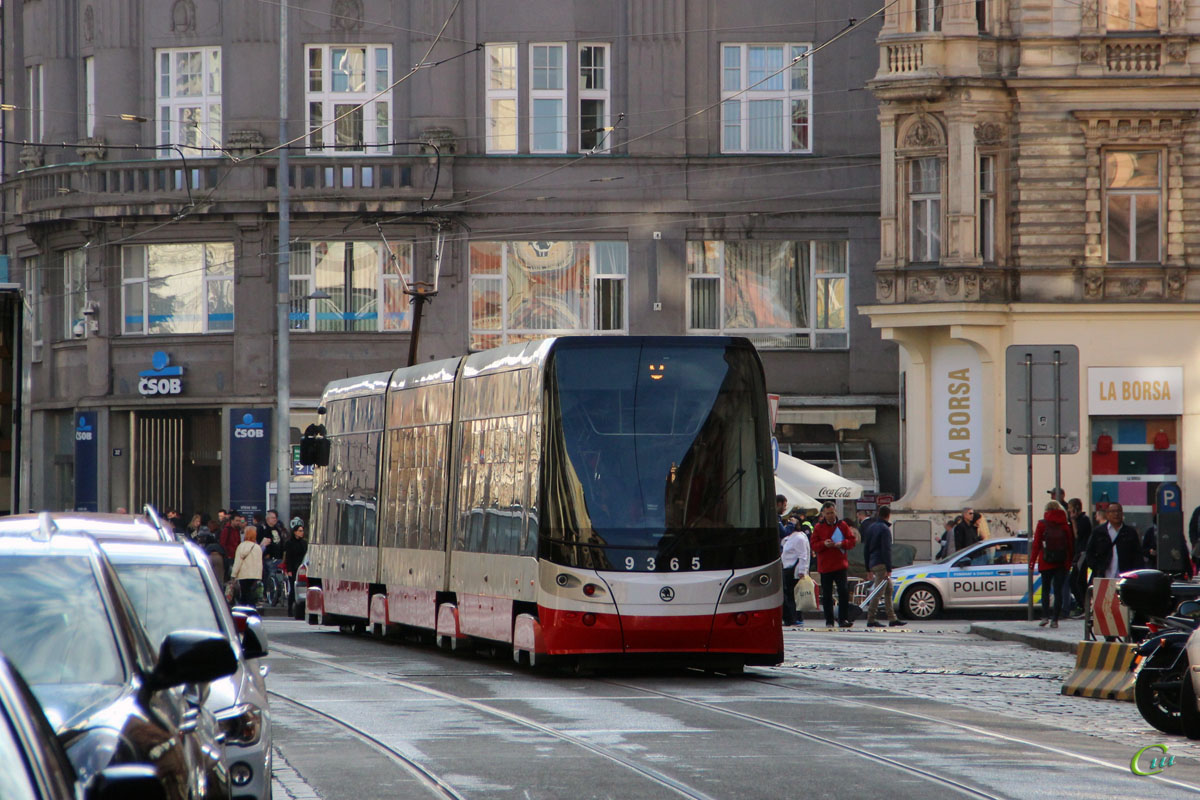 Прага. Škoda 15T №9365