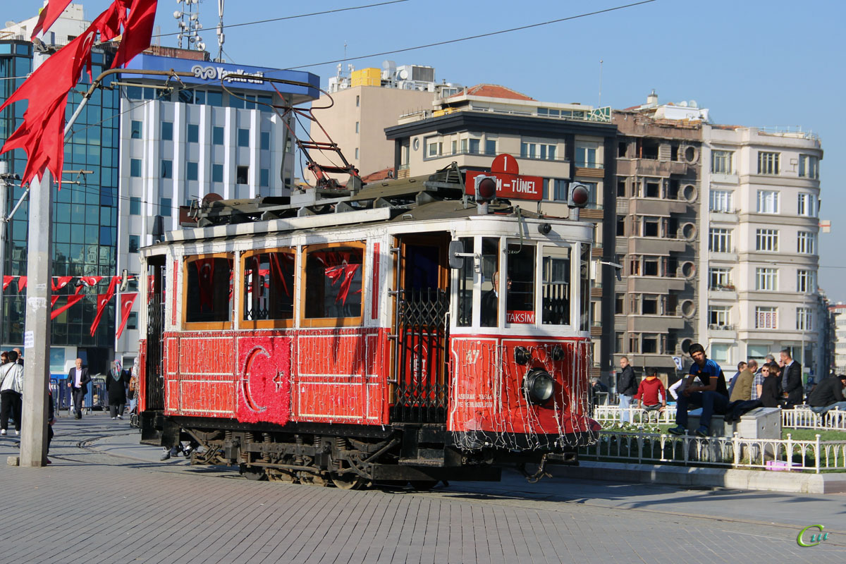 Стамбул. Двухосный моторный Franco-Belge №47