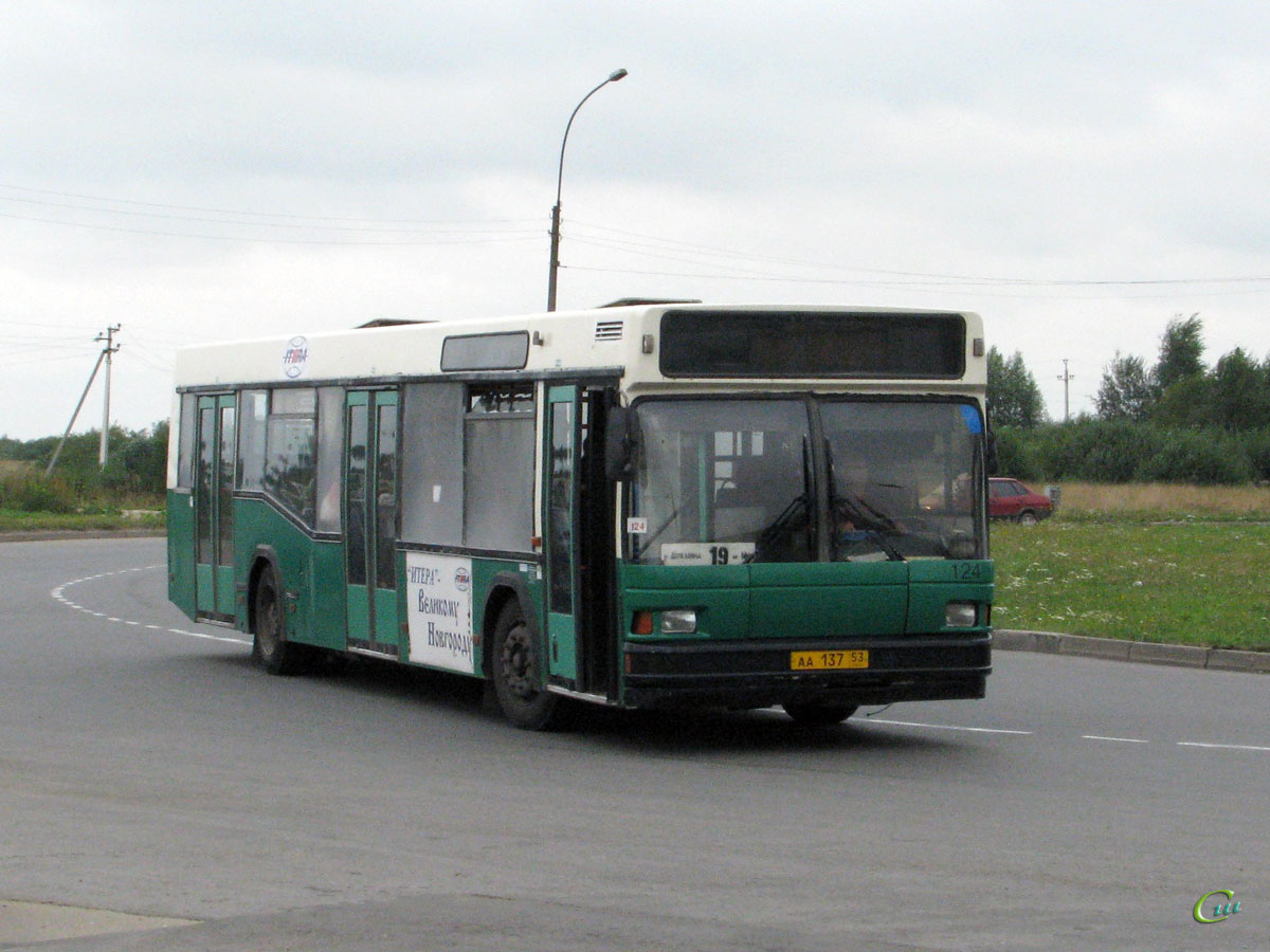Великий Новгород. МАЗ-103.040 аа137
