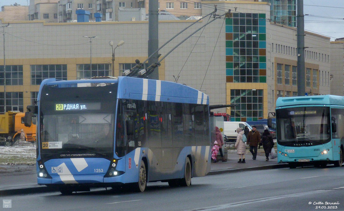 Санкт-Петербург. Volgabus-5270.G4 (CNG) р677ок, ВМЗ-5298.01 Авангард №1253