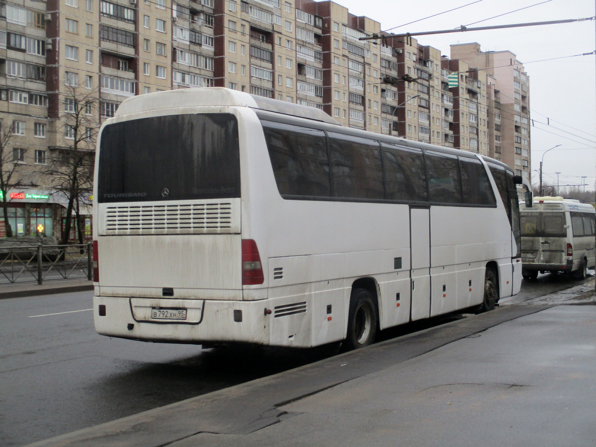 Санкт-Петербург. Mercedes-Benz O350 Tourismo в792хн