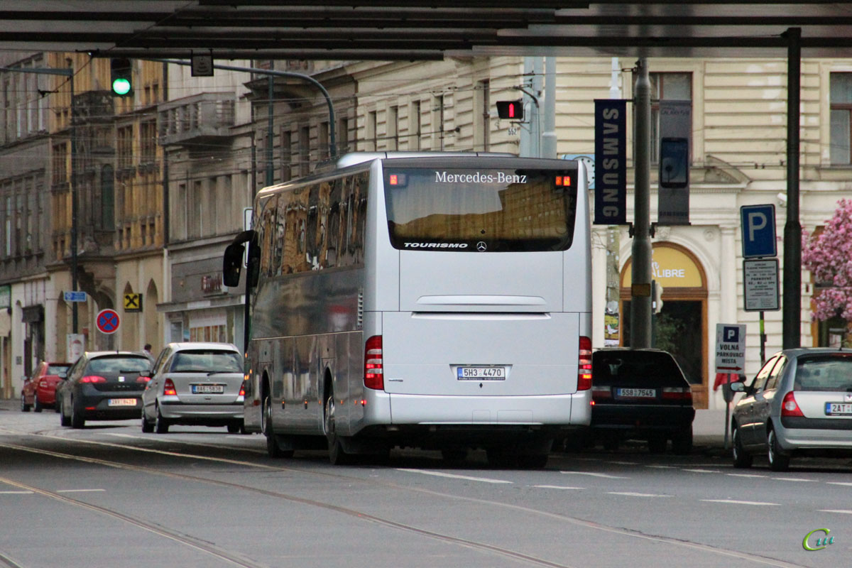 Прага. Mercedes-Benz Tourismo 5H3 4470
