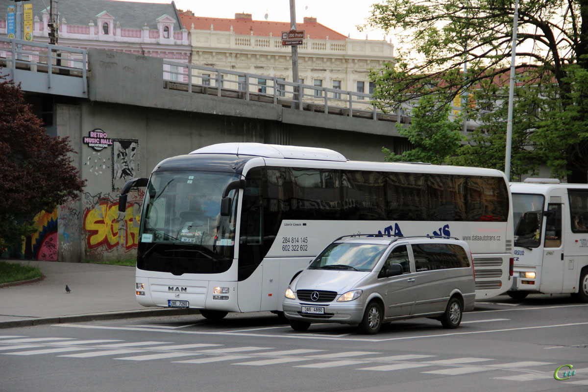 Прага. MAN R07 Lion's Coach 2AE 7260