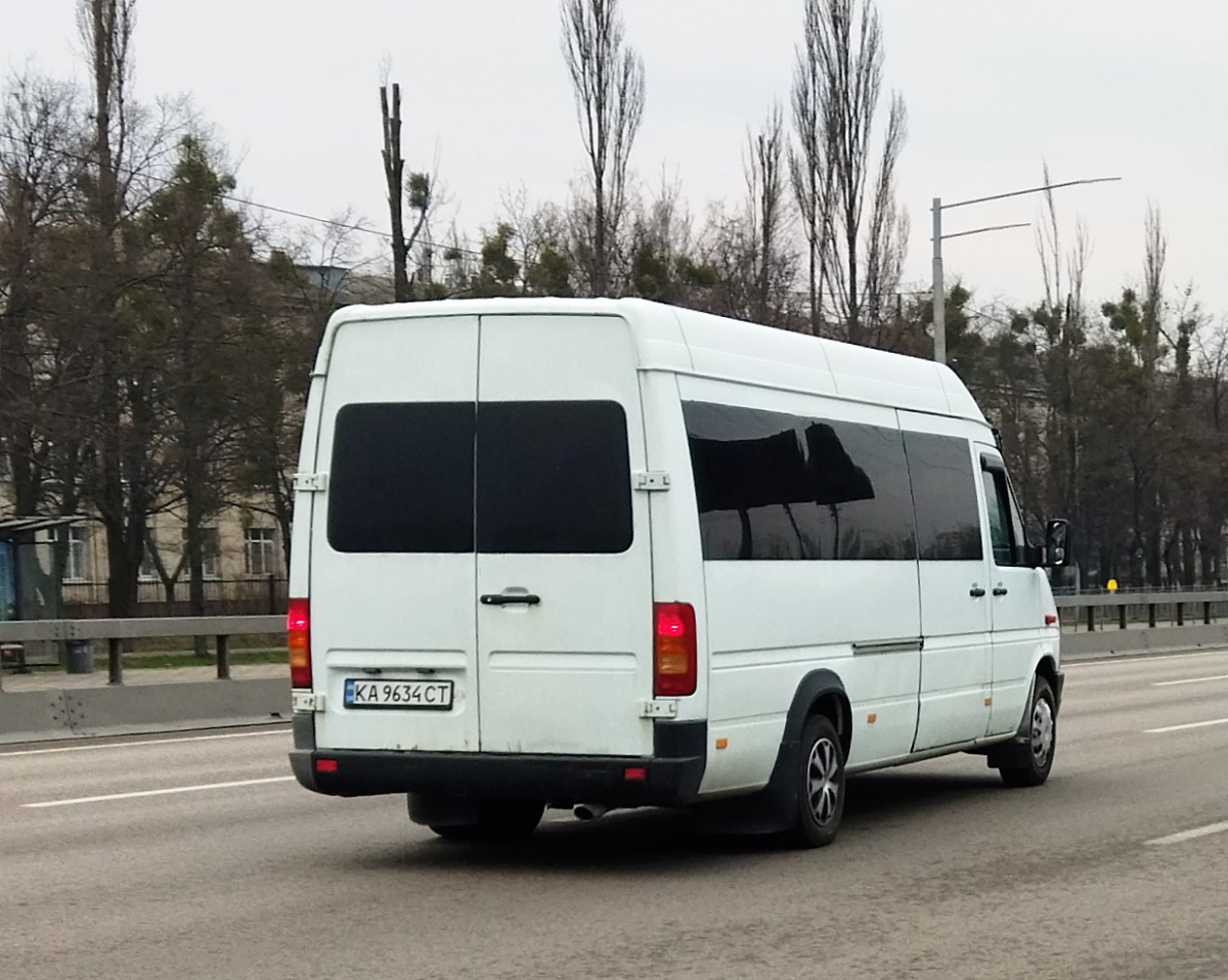 Киев. Mercedes-Benz Sprinter KA9634CT