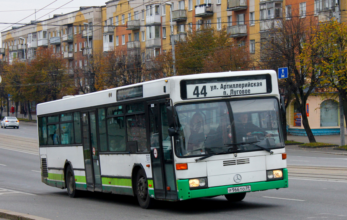 Калининград. Mercedes-Benz O405N2 р966то