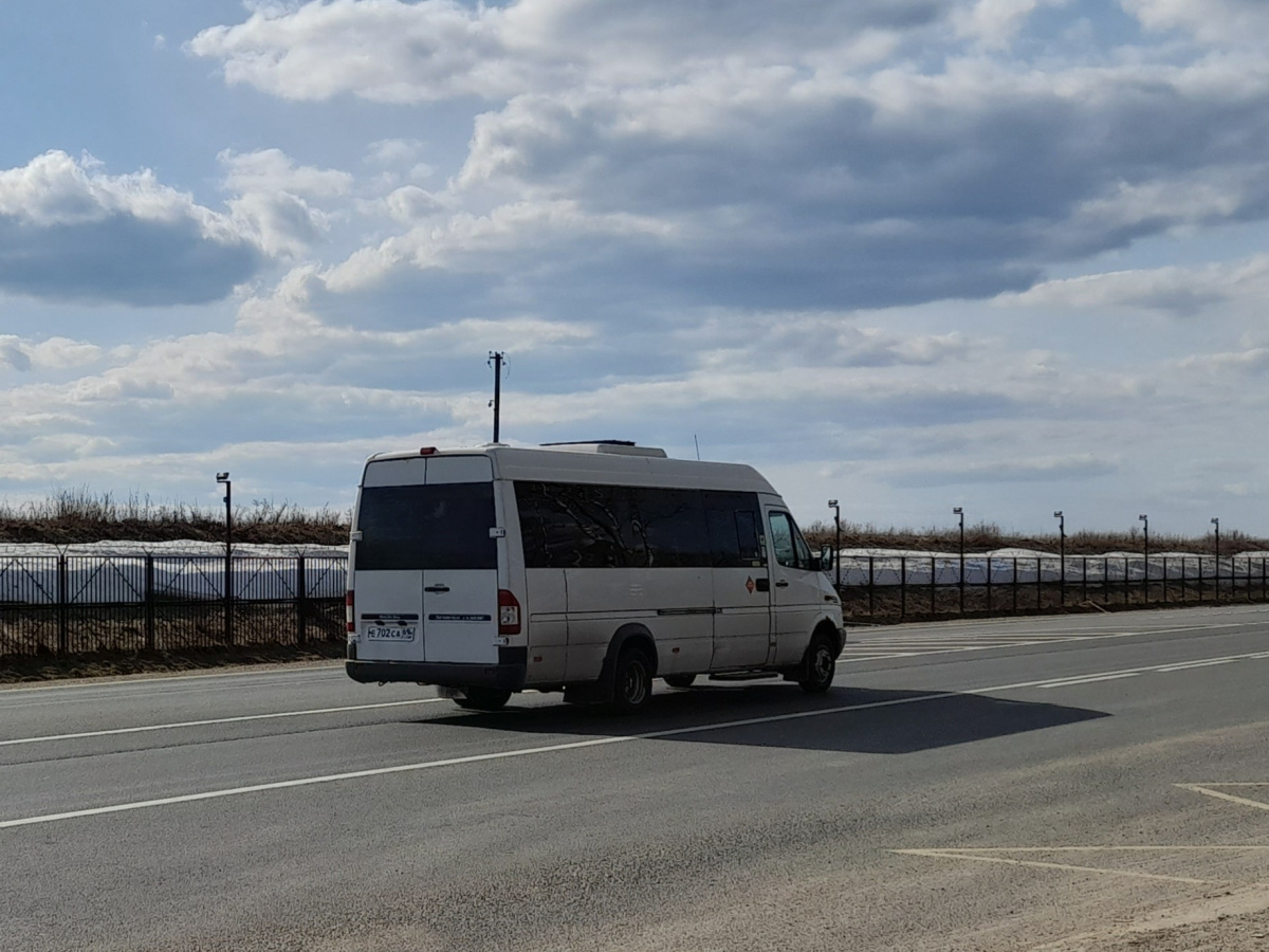 Расписание автоэкспресс тверь вышний волочек на сегодня. Мерседес 223690 фото.