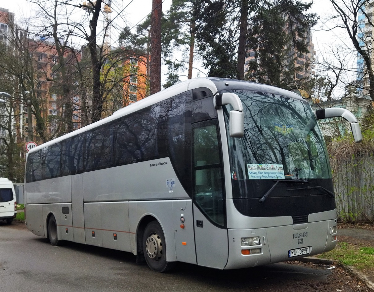 Киев. MAN R07 Lion's Coach WU 3099P