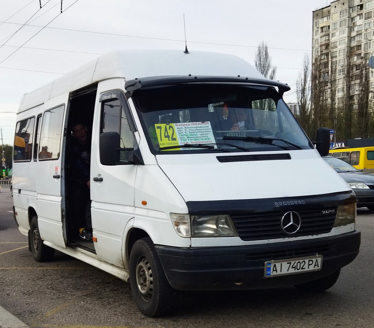 Киев. Mercedes-Benz Sprinter 312D AI7402PA