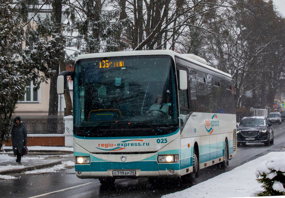 Калининград. Irisbus Crossway 12M с719ар