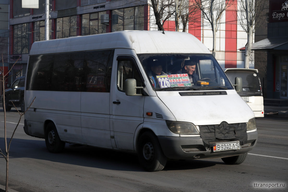 Новосибирск бишкек автобус. Мерседес 226.