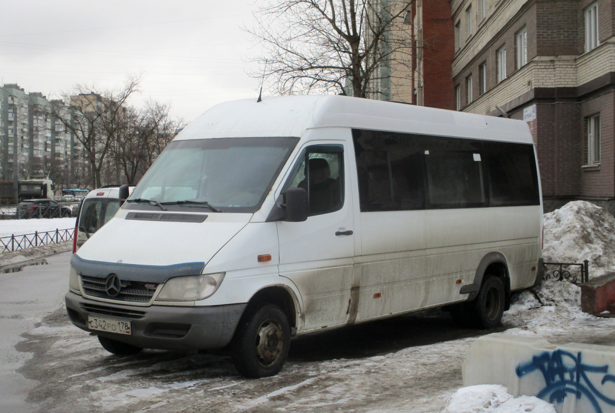 Санкт-Петербург. Луидор-223201 (Mercedes-Benz Sprinter) с342ро