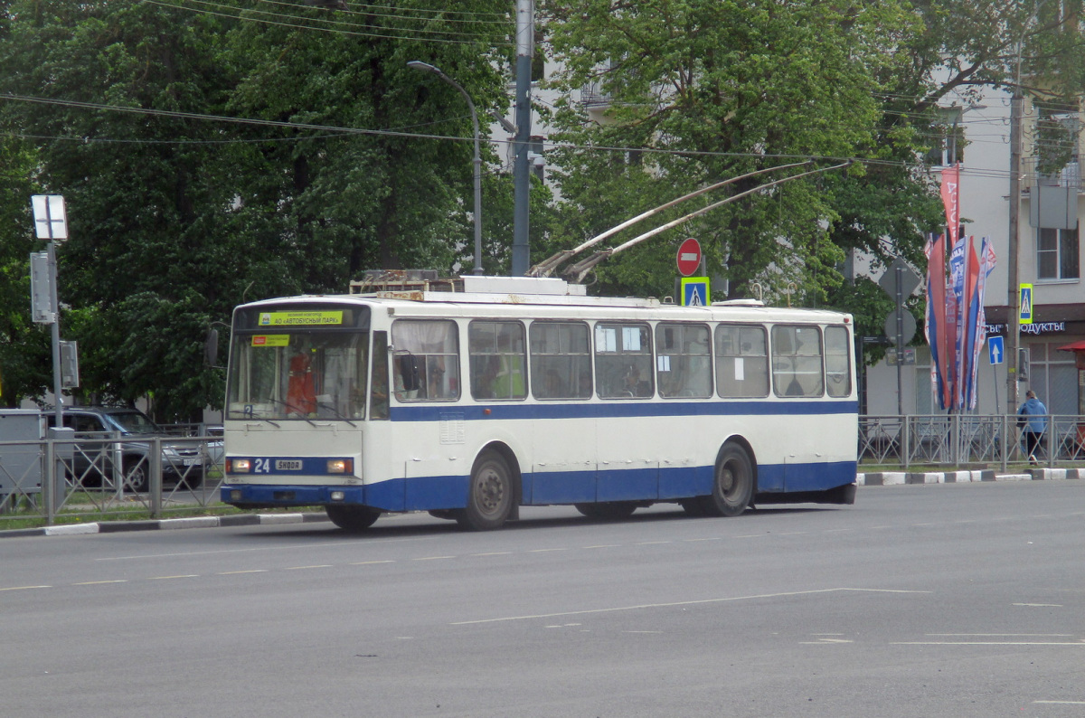 Великий Новгород. Škoda 14TrM (ВМЗ) №24