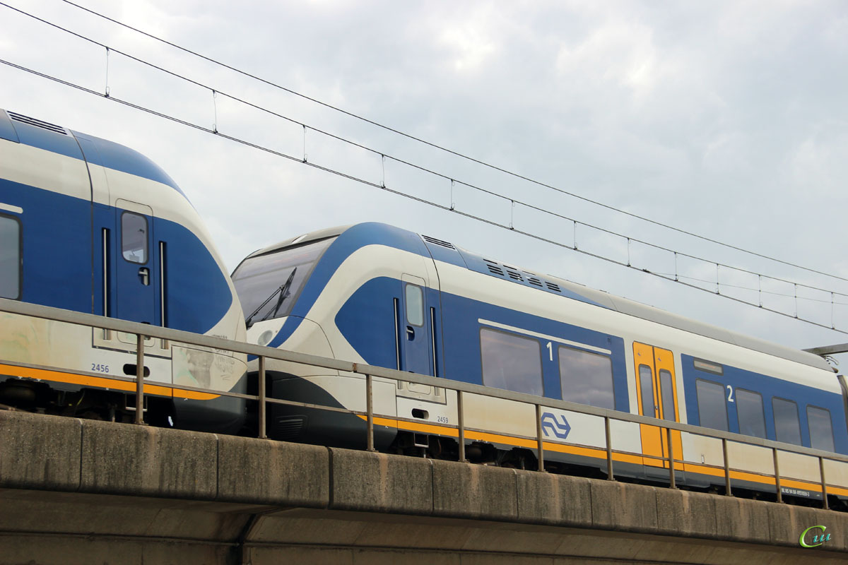 Амстердам. Sprinter Lighttrain (SLT) № 2456, Sprinter Lighttrain (SLT) № 2459