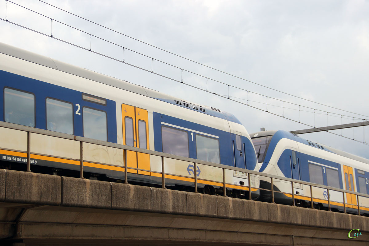 Амстердам. Sprinter Lighttrain (SLT) № 2456, Sprinter Lighttrain (SLT) № 2459