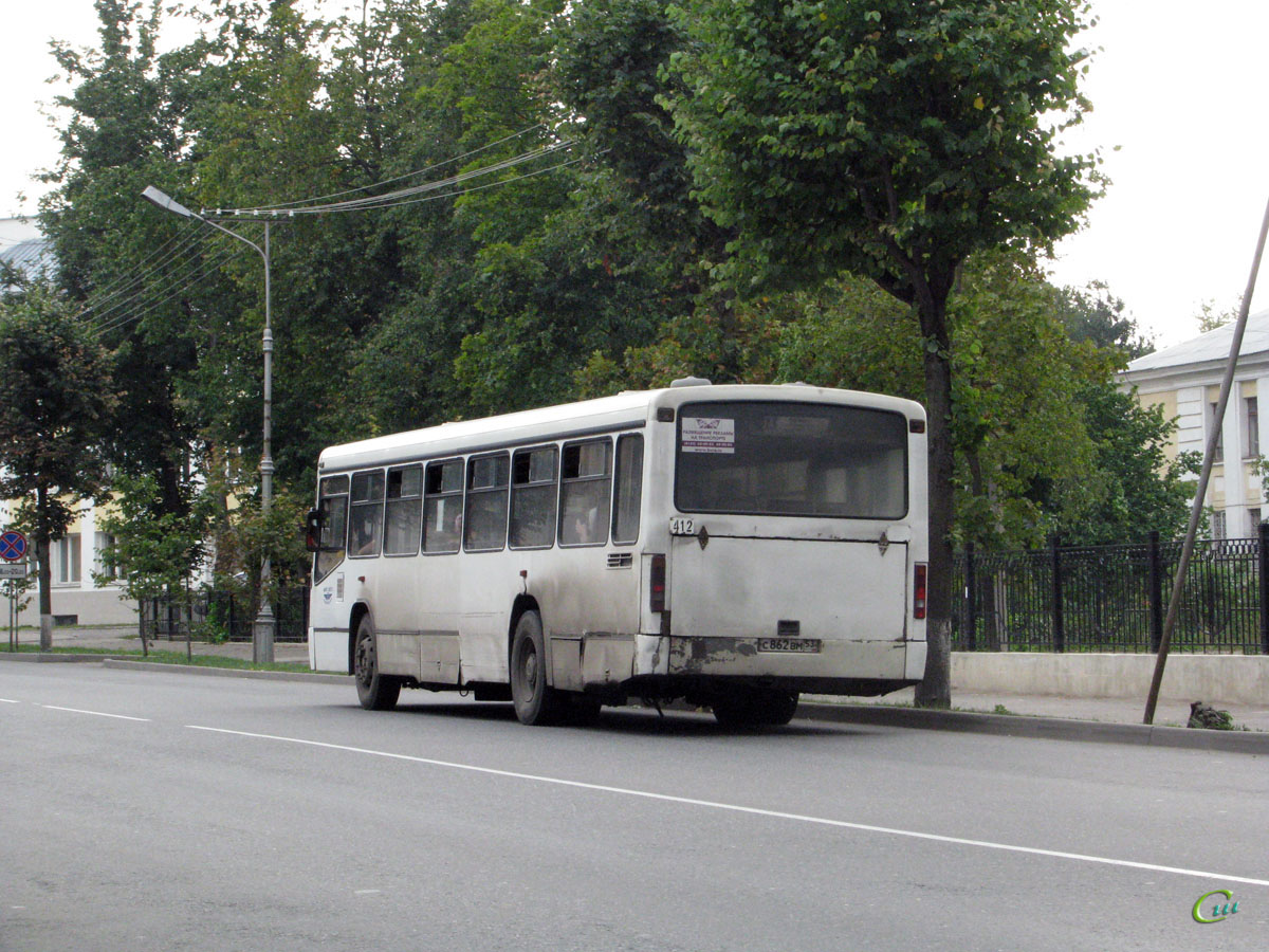 Великий Новгород. Mercedes-Benz O345 с862вм