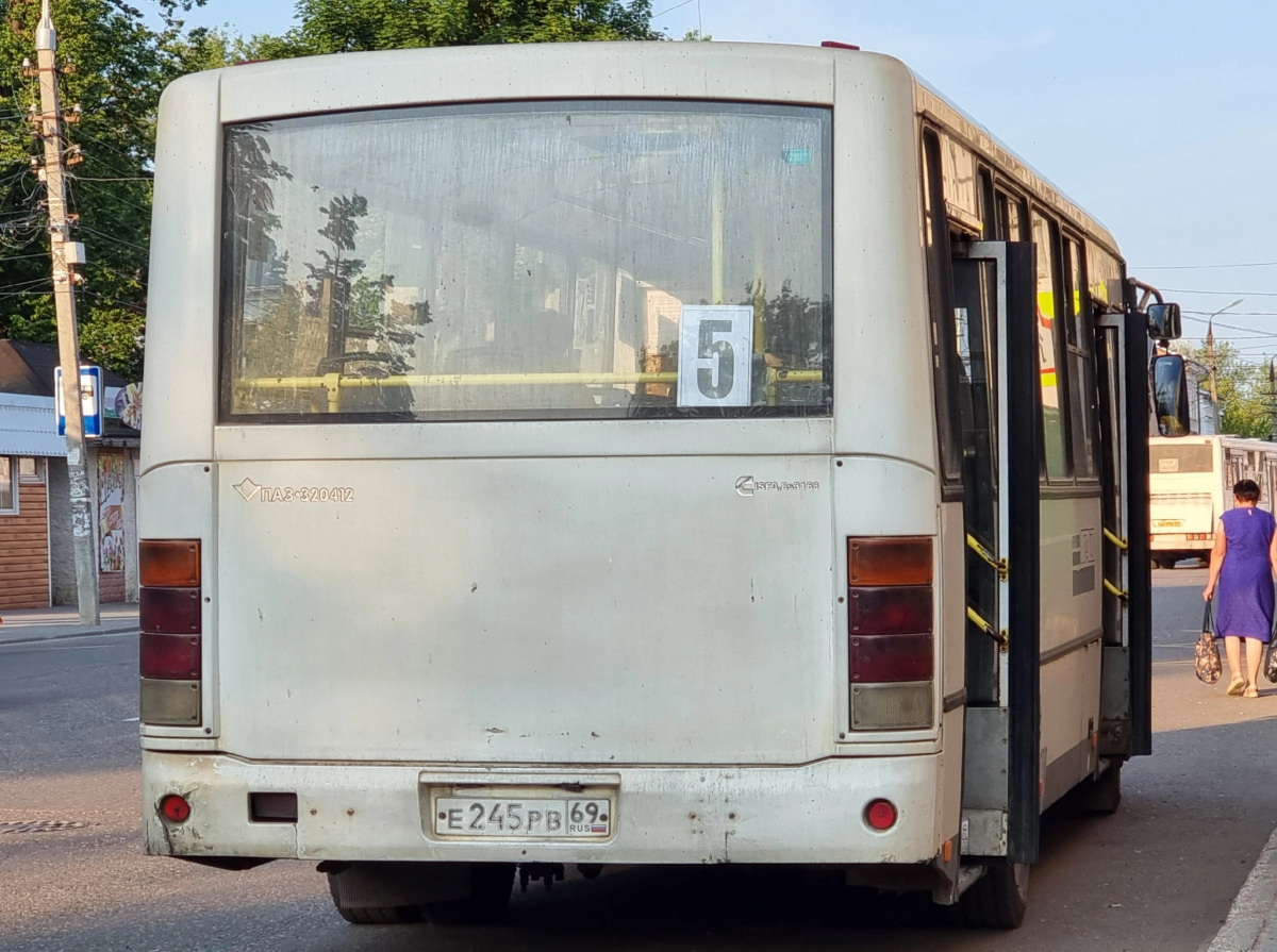 ПАЗ-320412-05 е245рв - Вышний Волочёк - Фото №256396 - Твой Транспорт