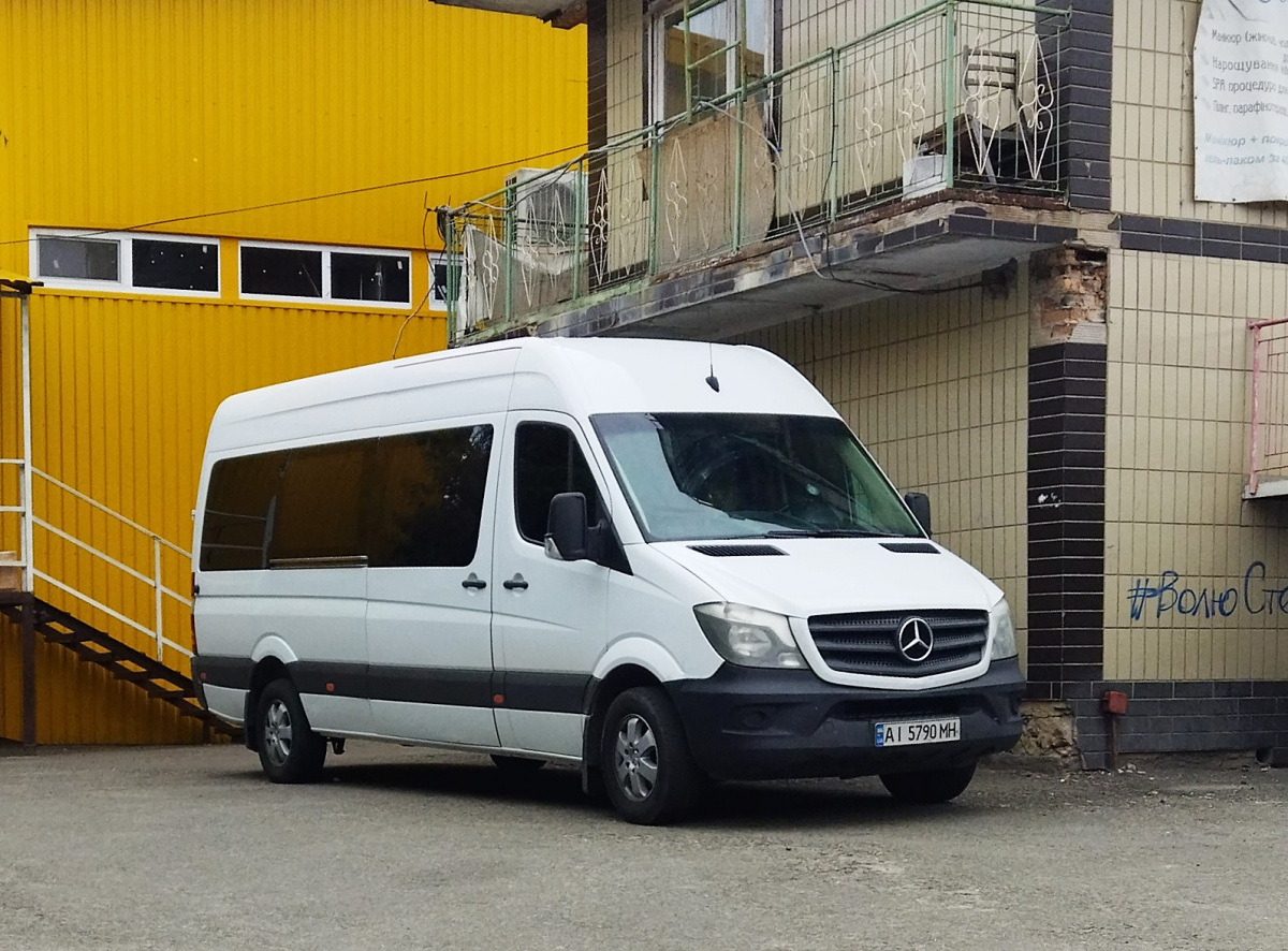 Т113вр67 Mercedes-Benz Sprinter