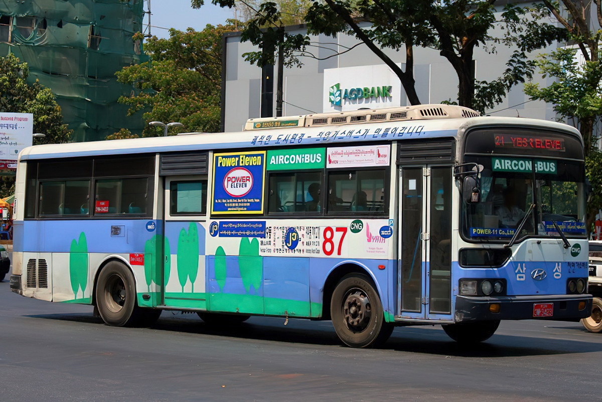 Янгон. Hyundai Super AeroCity 3M-8427