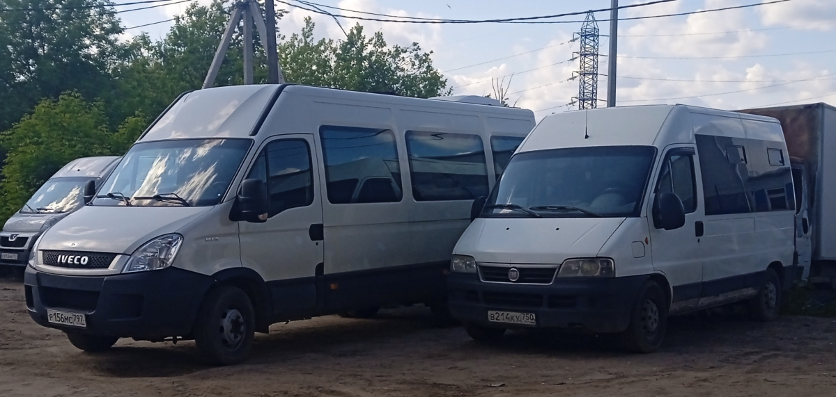 Москва. Sollers-Bus (FIAT Ducato 244) в214ку, Нижегородец-2227UU (IVECO Daily) р156мс