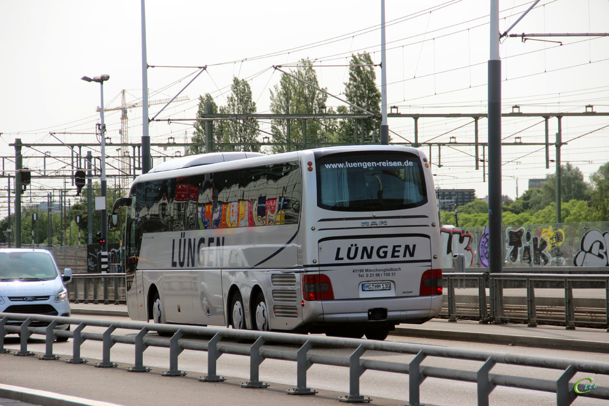 Амстердам. MAN R09 Lion's Coach C MG-HM 130