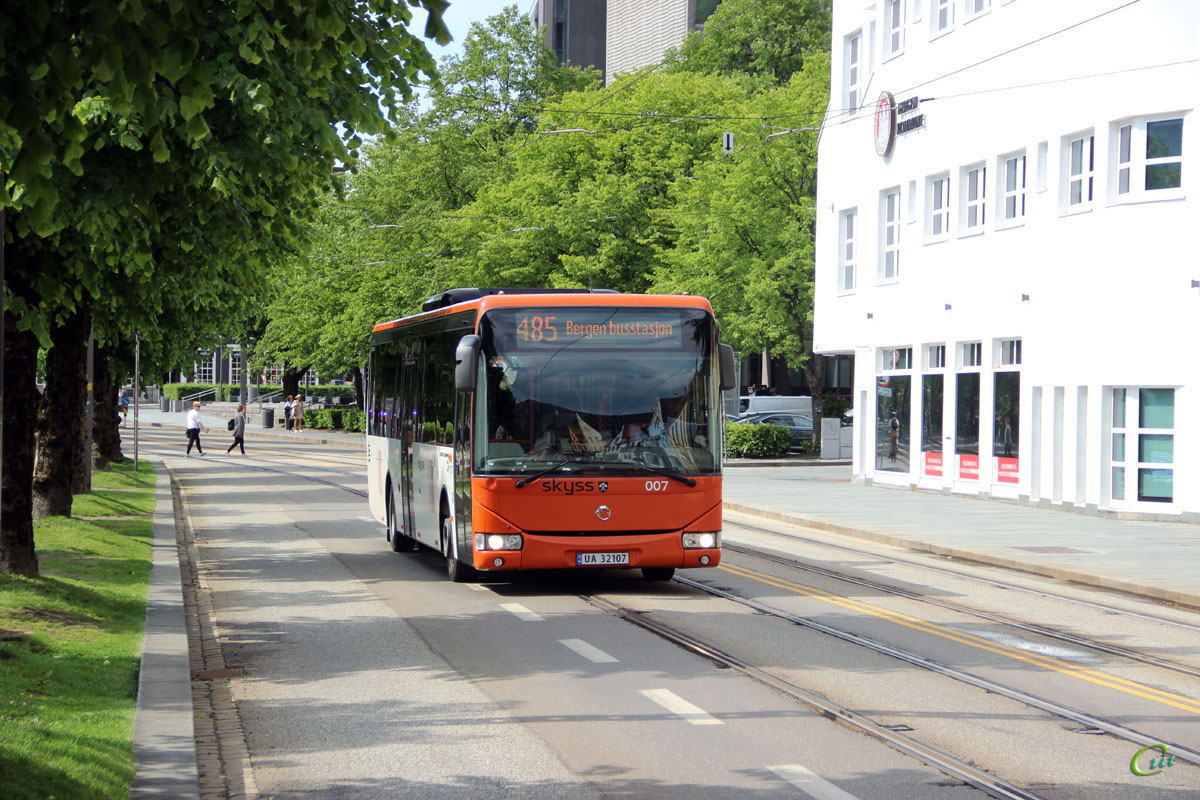 Берген. Irisbus Crossway LE 12M UA 32107