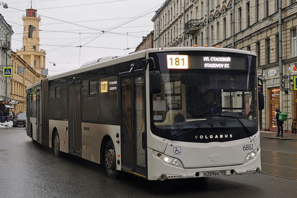 Санкт-Петербург. Volgabus-6271.05 е209вк