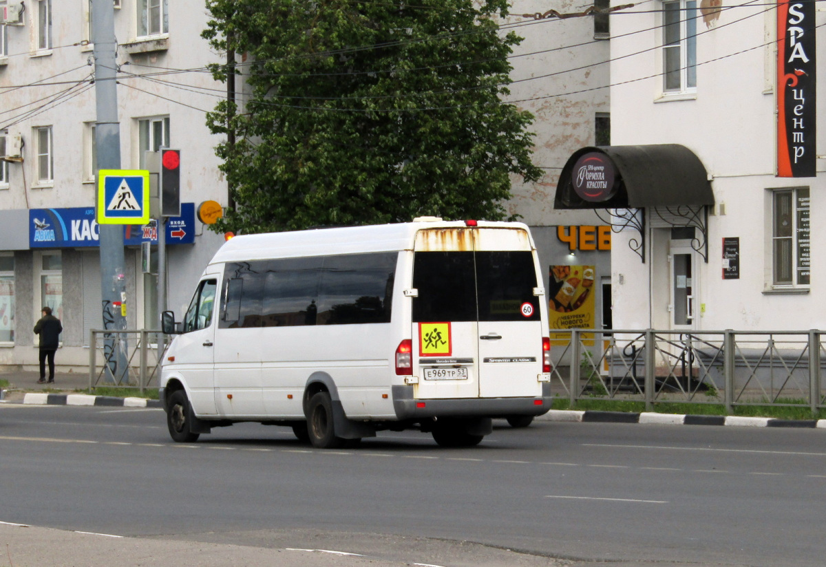 Великий Новгород. Луидор-223203 (Mercedes-Benz Sprinter) е969тр